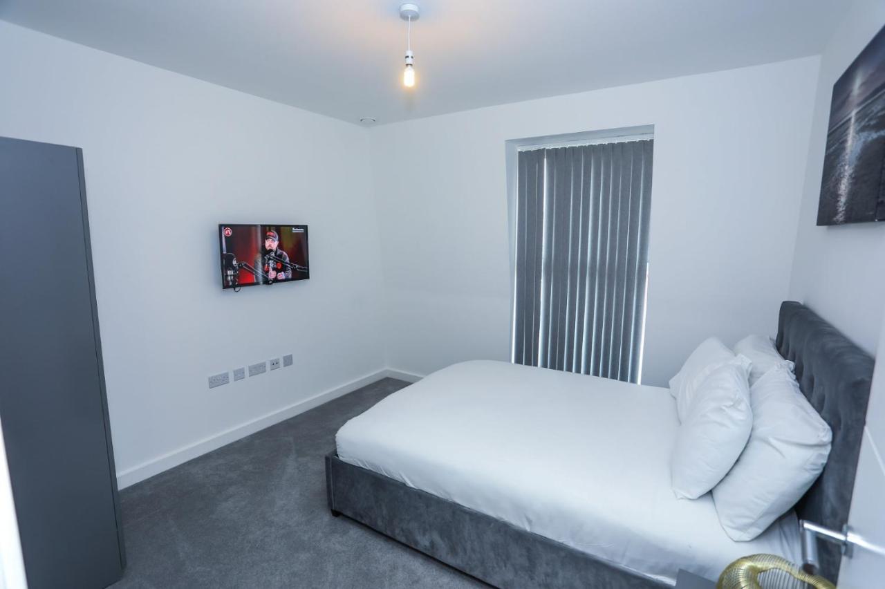Lovely 2 Bed Apartment With Parking London Exterior photo